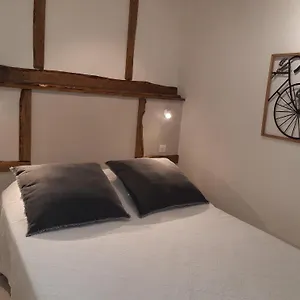 https://la-ferme-de-manon.fr-provencehotel.com